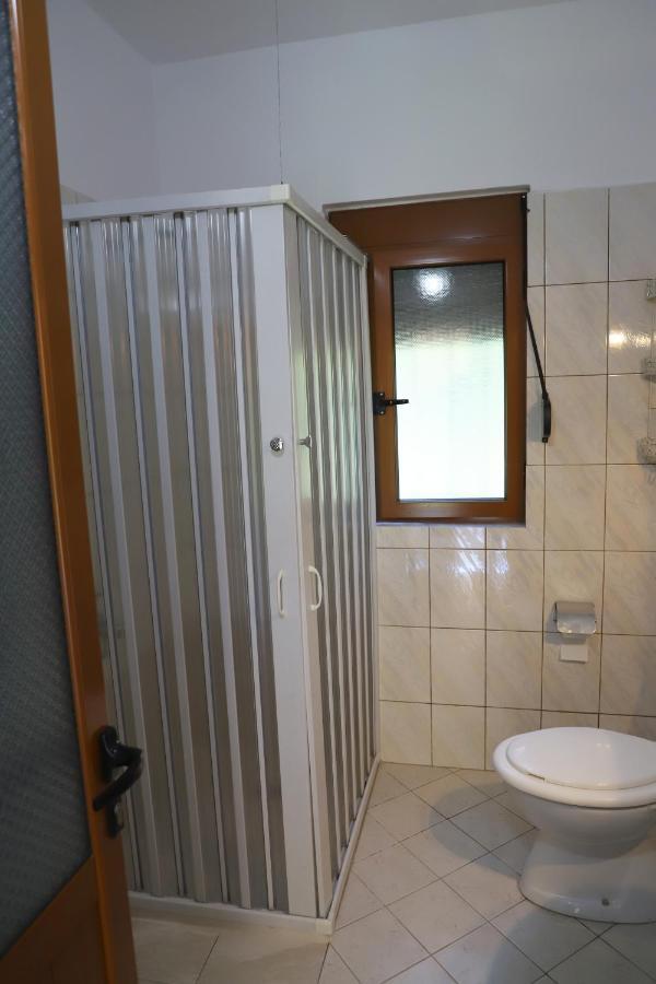 Guest House Bumbli Berat Ngoại thất bức ảnh