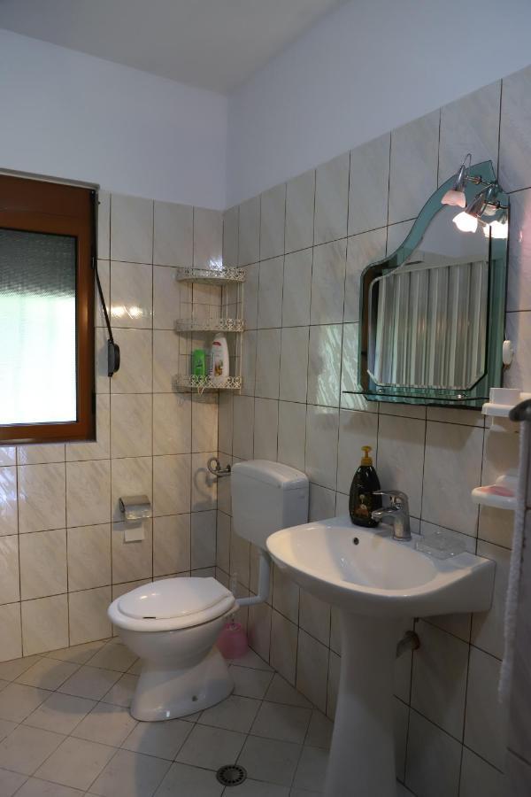 Guest House Bumbli Berat Ngoại thất bức ảnh