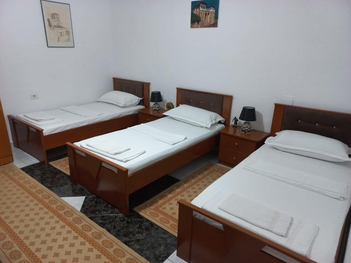 Guest House Bumbli Berat Phòng bức ảnh