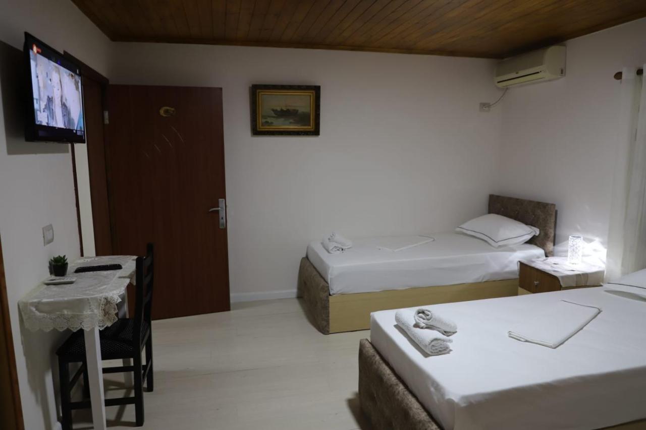 Guest House Bumbli Berat Ngoại thất bức ảnh