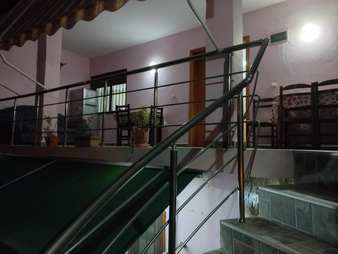 Guest House Bumbli Berat Phòng bức ảnh
