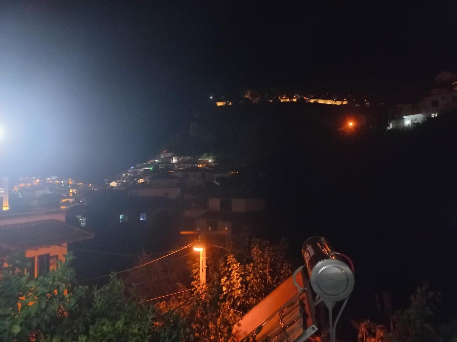 Guest House Bumbli Berat Phòng bức ảnh
